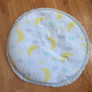 Round Baby Play Mat with Moon and Cloud Design Two Sided